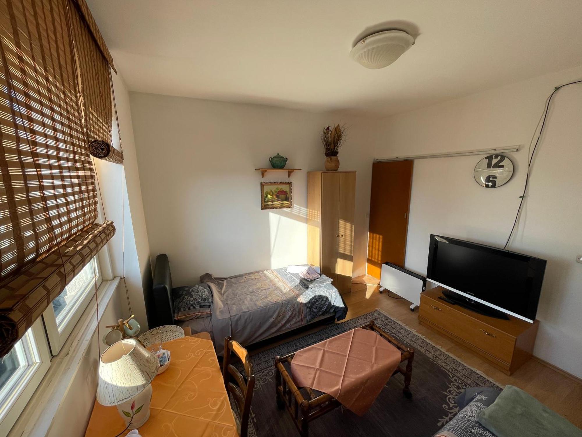 Ada Apartment